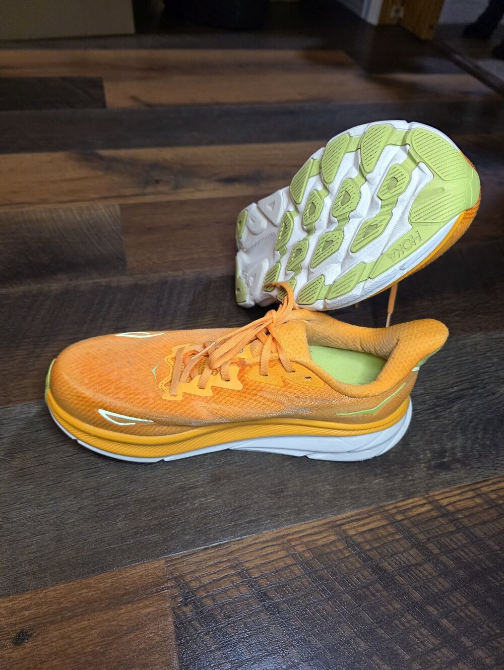 Mens HOKA One One Clifton 9 Running Shoes